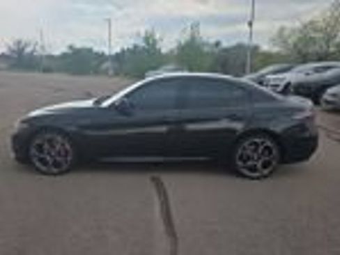Used 2024 Alfa Romeo Giulia Veloce AWD/4WD image 8