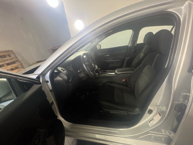 Used 2021 Nissan Sentra SV FWD image 14