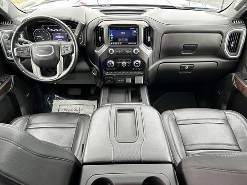 Used 2022 GMC Sierra 3500 Denali w/ Denali Ultimate Package image 22