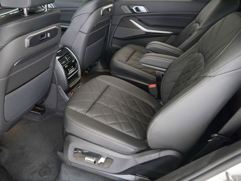 New 2026 BMW X7 xDrive40i w/ M Sport Package image 19