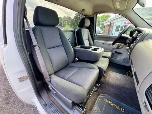Used 2013 Chevrolet Silverado 1500 W/T w/ LS Package RWD image 10