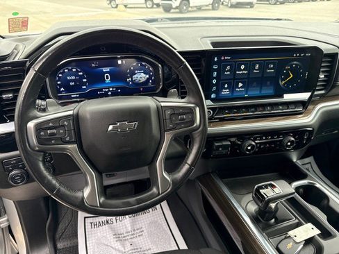 Used 2022 Chevrolet Silverado 1500 RST AWD/4WD image 21