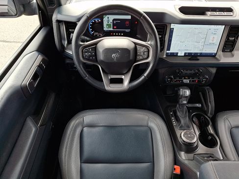 Used 2024 Ford Bronco Outer Banks AWD/4WD image 12