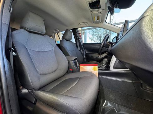 Certified 2024 Toyota Corolla Cross LE image 54