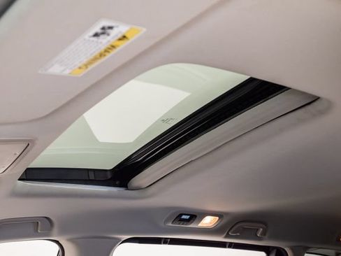 Used 2025 Honda Odyssey EX-L image 11