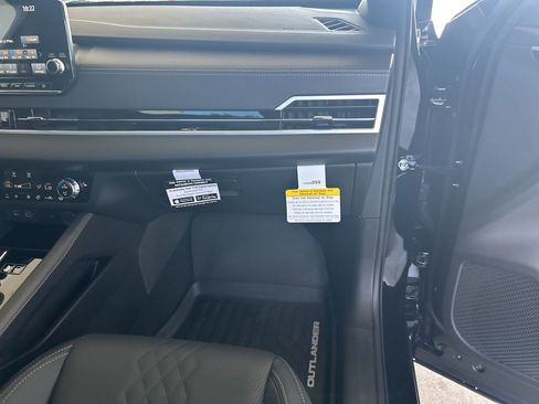 New 2025 Mitsubishi Outlander SEL Black Edition image 22