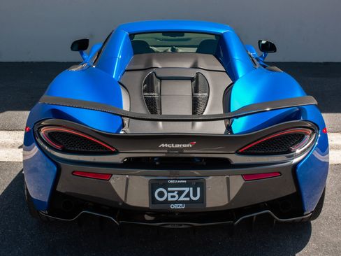 Used 2018 McLaren 570S Spider RWD image 20