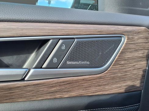 New 2026 Volkswagen Atlas SEL Premium R-Line image 58