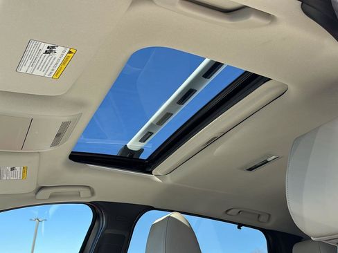 New 2026 MAZDA CX-90 Plug-In Hybrid w/ Preferred image 16