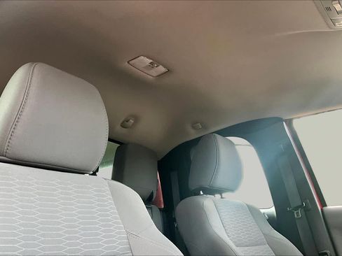 Used 2016 Toyota Tacoma SR RWD image 13
