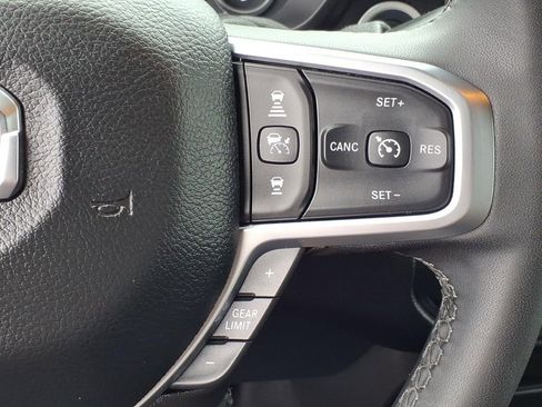 Used 2025 RAM 2500 Big Horn AWD/4WD image 10