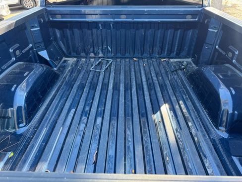 Used 2022 Chevrolet Silverado 1500 Custom image 8