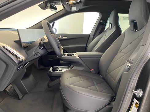 New 2026 BMW iX xDrive60 w/ Premium Package image 4