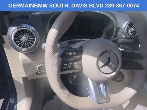 Used 2022 Mercedes-Benz SL 55 AMG 4MATIC image 23