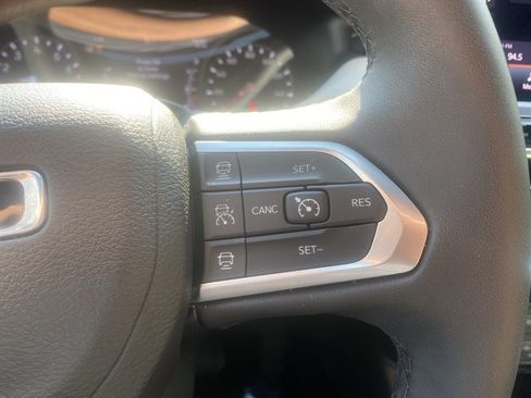 Used 2025 Jeep Compass Limited AWD/4WD image 16
