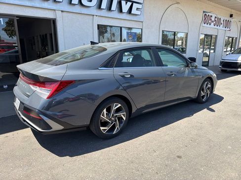 Used 2024 Hyundai Elantra Limited FWD image 2