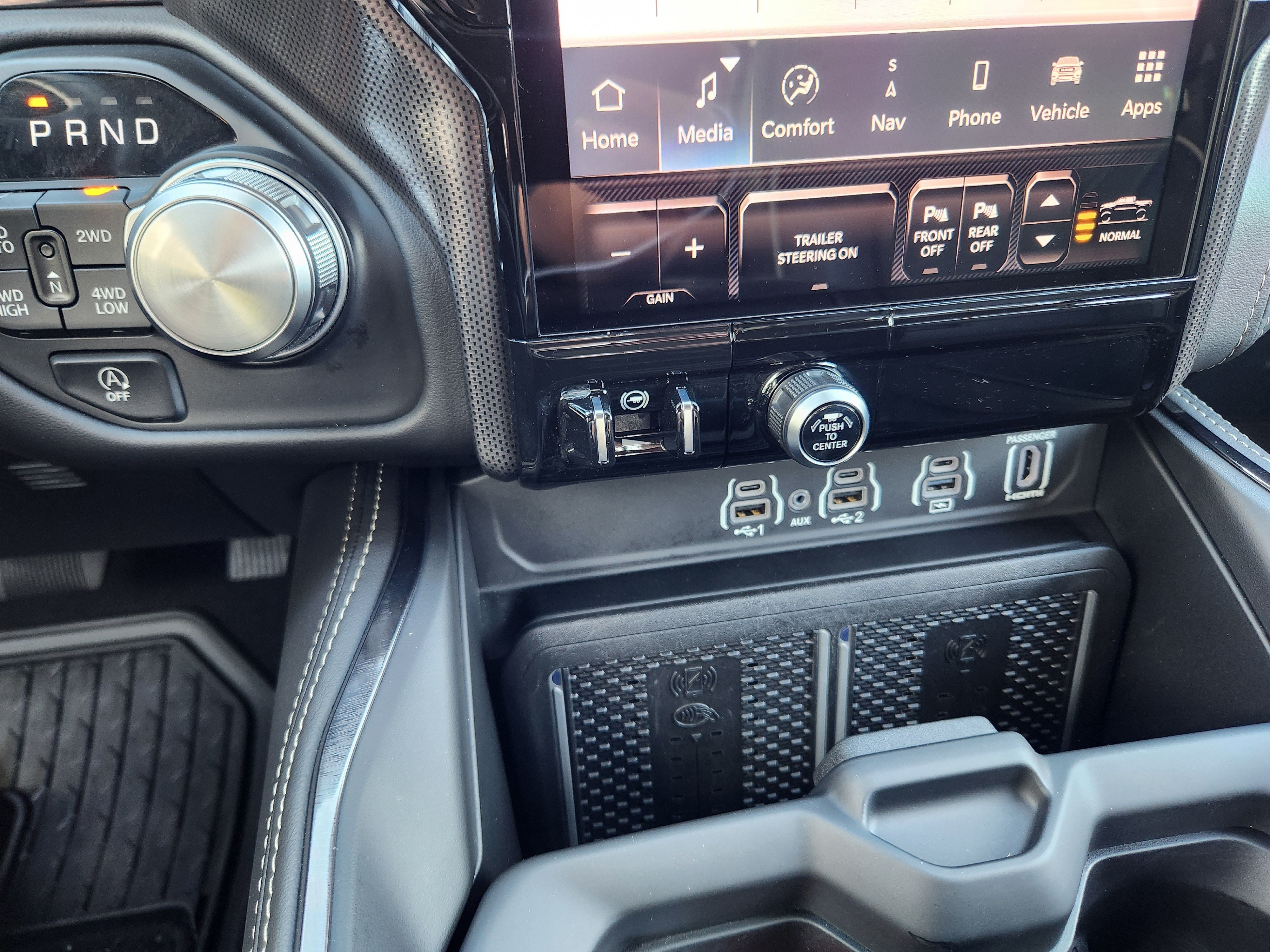 Used 2025 RAM 1500 Limited AWD/4WD image 17
