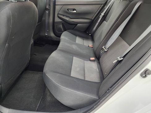 Used 2023 Nissan Sentra SV image 9