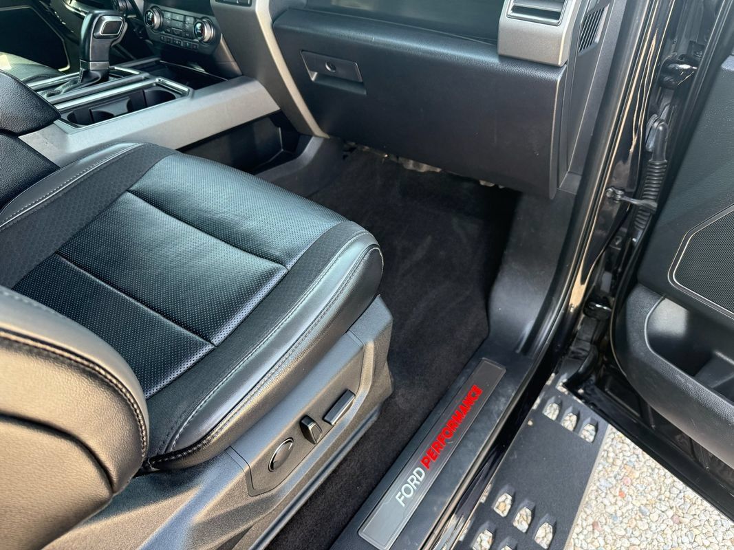 Used 2019 Ford F150 Raptor w/ Equipment Group 802A Luxury AWD/4WD image 14