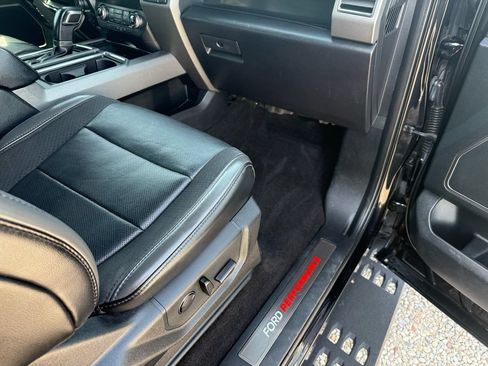 Used 2019 Ford F150 Raptor w/ Equipment Group 802A Luxury AWD/4WD image 14
