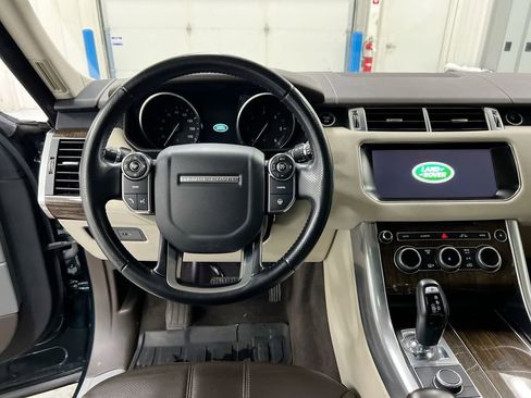 Used 2017 Land Rover Range Rover Sport HSE image 11