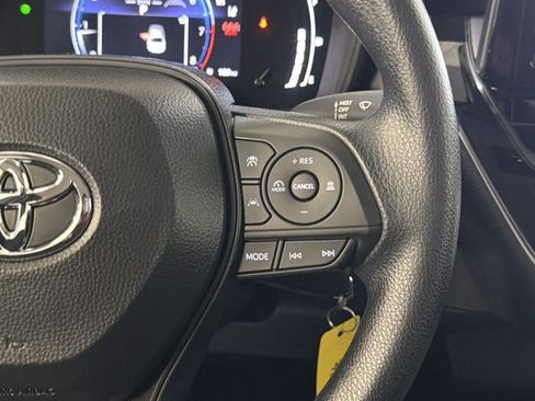 Used 2026 Toyota Corolla LE FWD image 30