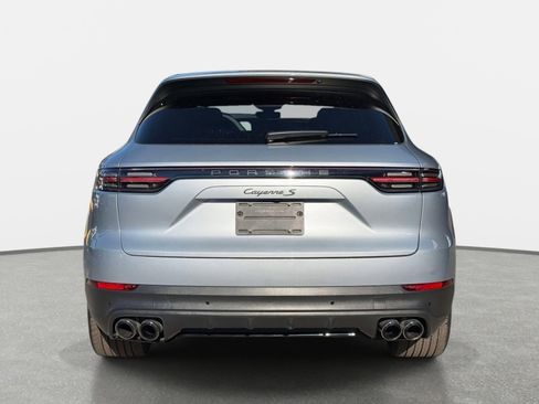 Used 2021 Porsche Cayenne S AWD/4WD image 4