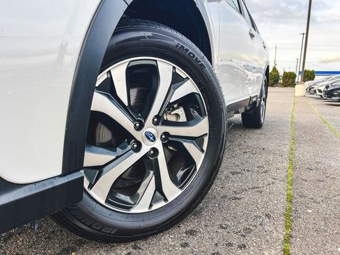 Used 2021 Subaru Outback Limited image 2