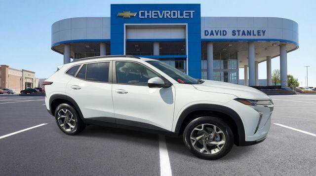 Used 2026 Chevrolet Trax LT FWD image 9