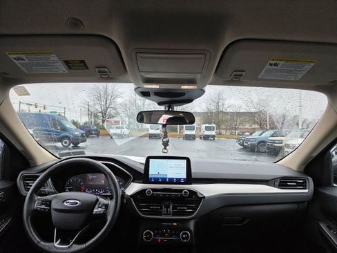 Certified 2020 Ford Escape SEL image 11