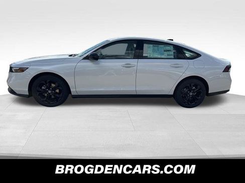 New 2025 Honda Accord SE image 6