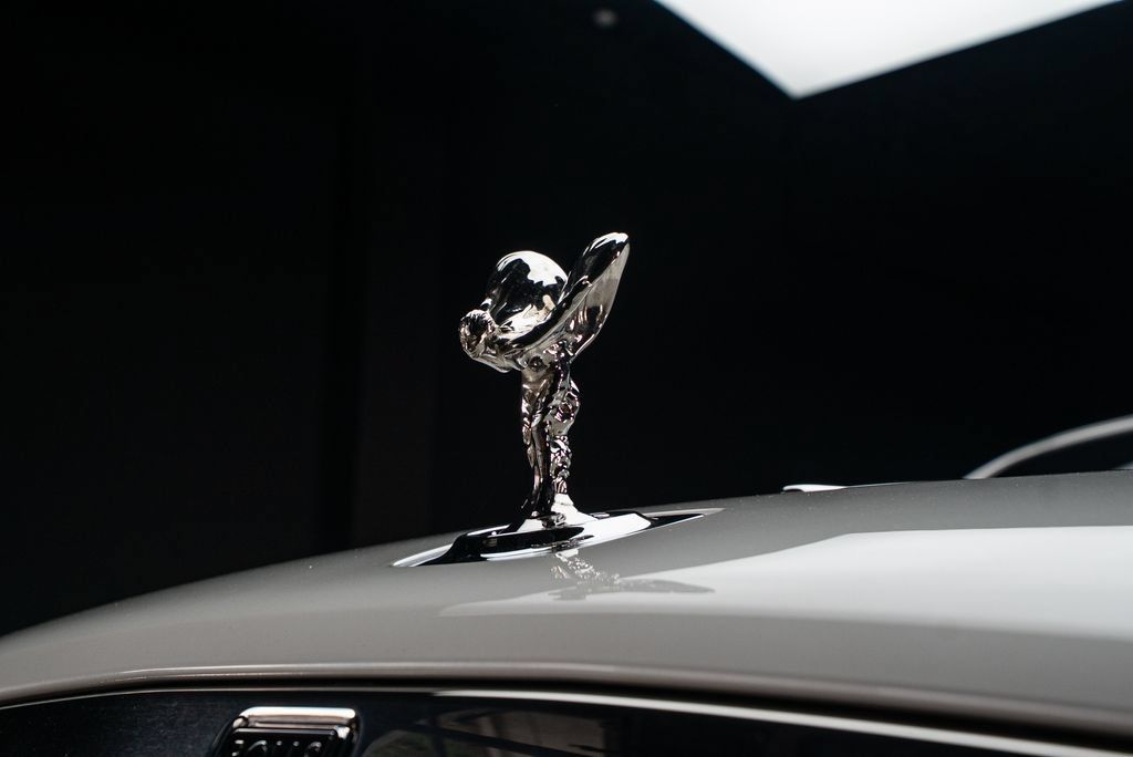 Used 2016 Rolls-Royce Dawn RWD image 5