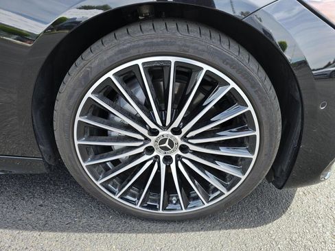 Used 2025 Mercedes-Benz C 300 4MATIC Sedan image 23