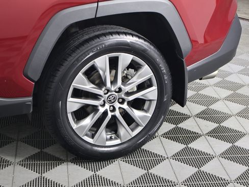 Used 2022 Toyota RAV4 XLE Premium image 55