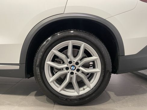 Used 2019 BMW X5 xDrive40i w/ Premium Package 2 AWD/4WD image 8