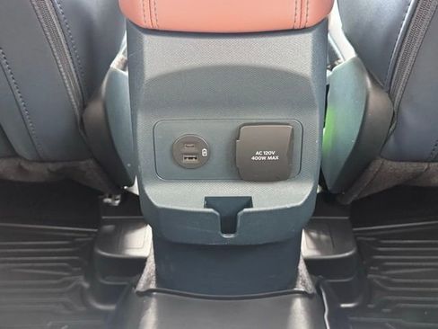 Used 2024 Ford Maverick Lariat image 29