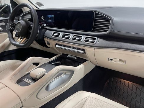 Used 2026 Mercedes-Benz GLE 53 AMG 4MATIC image 28