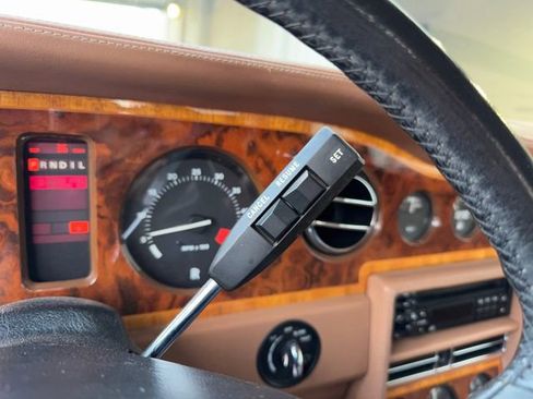 Used 1991 Rolls-Royce Corniche II image 18