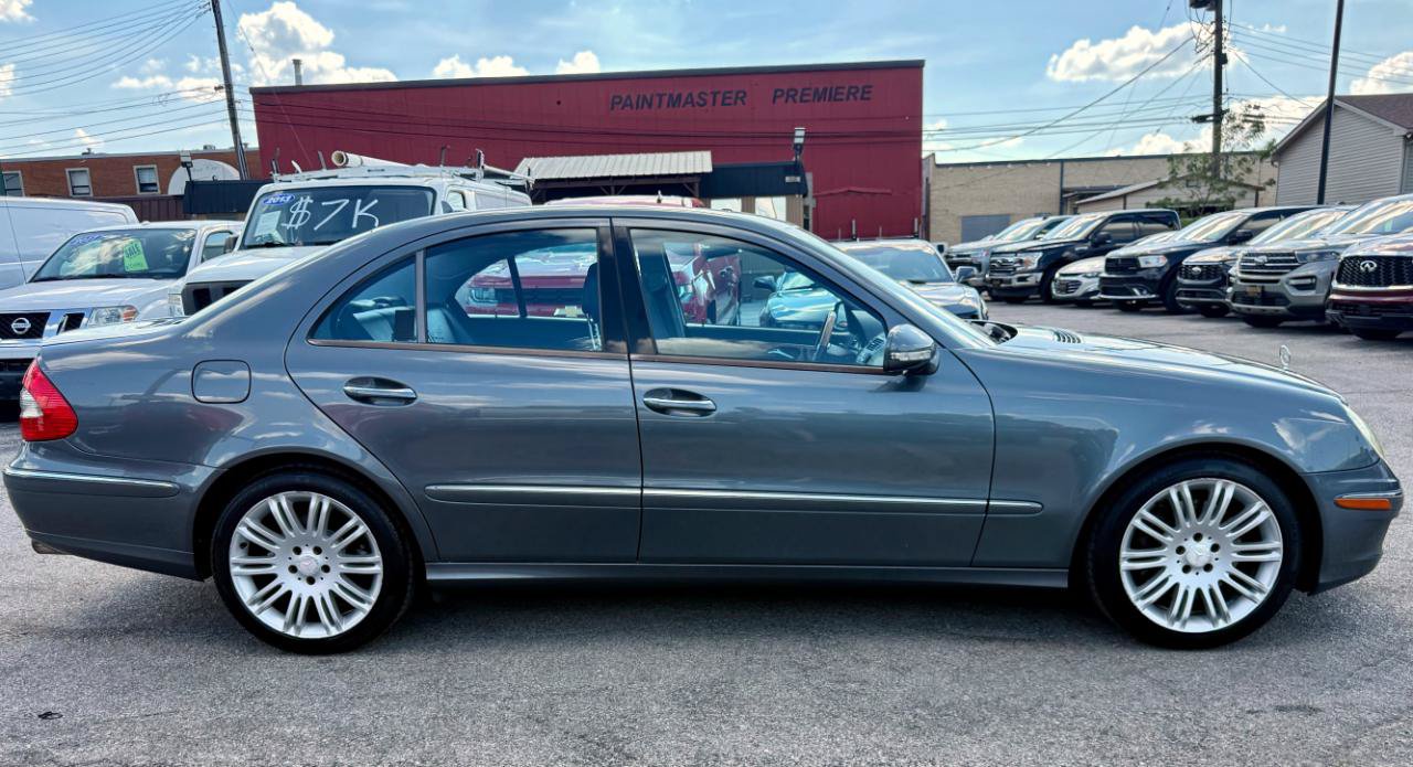 Used 2008 Mercedes-Benz E 350 4MATIC Sedan image 8
