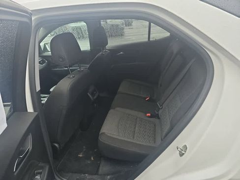 Used 2022 Chevrolet Equinox LT image 6