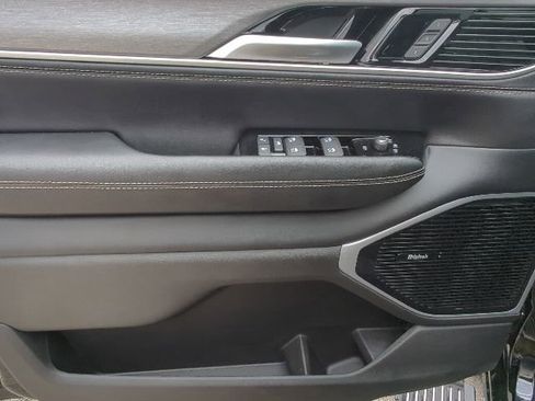 New 2026 Jeep Grand Wagoneer Limited AWD/4WD image 13