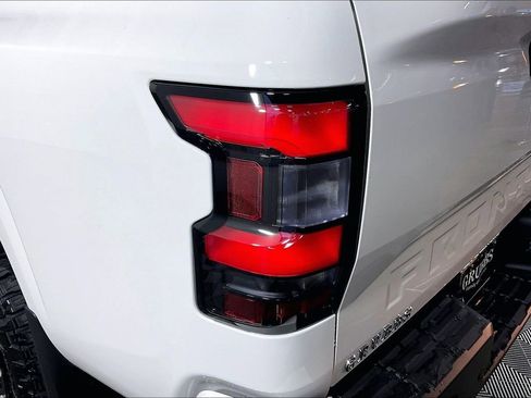 New 2025 Nissan Frontier SV w/ SV Convenience Package image 37