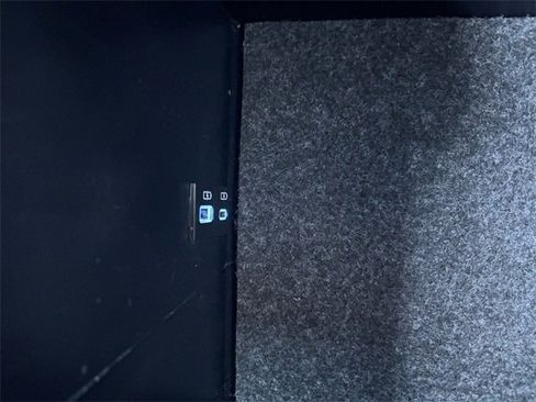 Used 2021 Toyota Tacoma TRD Off-Road w/ Technology Package image 23