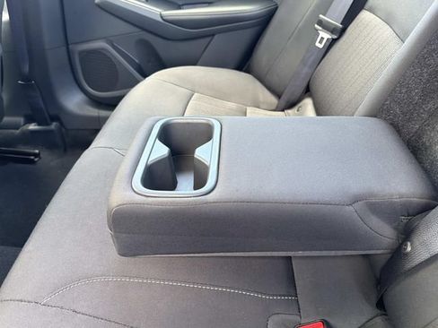 Used 2025 Nissan Altima 2.5 SV AWD/4WD image 18