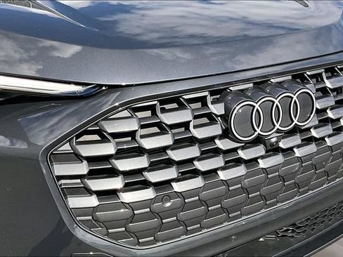 Used 2025 Audi Q5 Premium AWD/4WD image 33