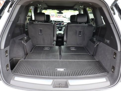 Used 2024 Cadillac XT6 Sport w/ LPO, Floor Liner Package AWD/4WD image 40