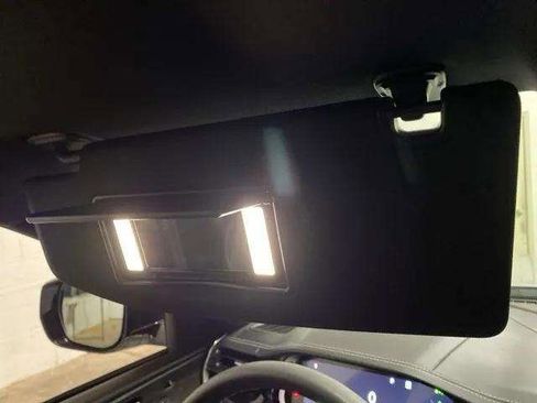 Used 2023 Jeep Grand Cherokee Overland w/ Luxury Tech Group IV image 60