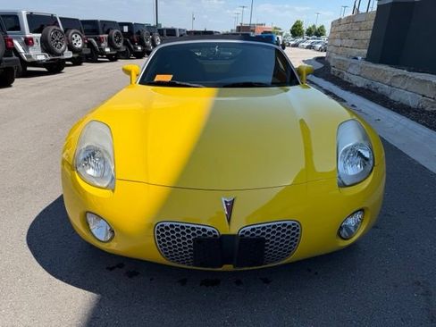 Used 2007 Pontiac Solstice Convertible w/ Preferred Package RWD image 8