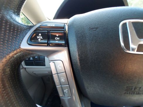 Used 2014 Honda Odyssey EX image 17