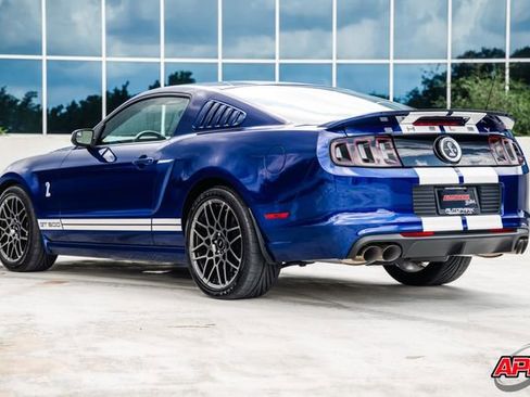 Used 2013 Ford Mustang Shelby GT500 RWD image 40